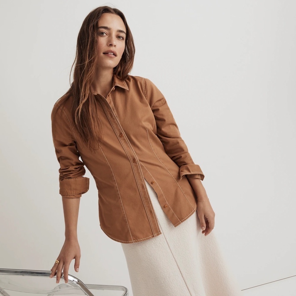 MADEWELL Darted Button-Up Shirt in (Re)generative Chino Western Long Sleeve